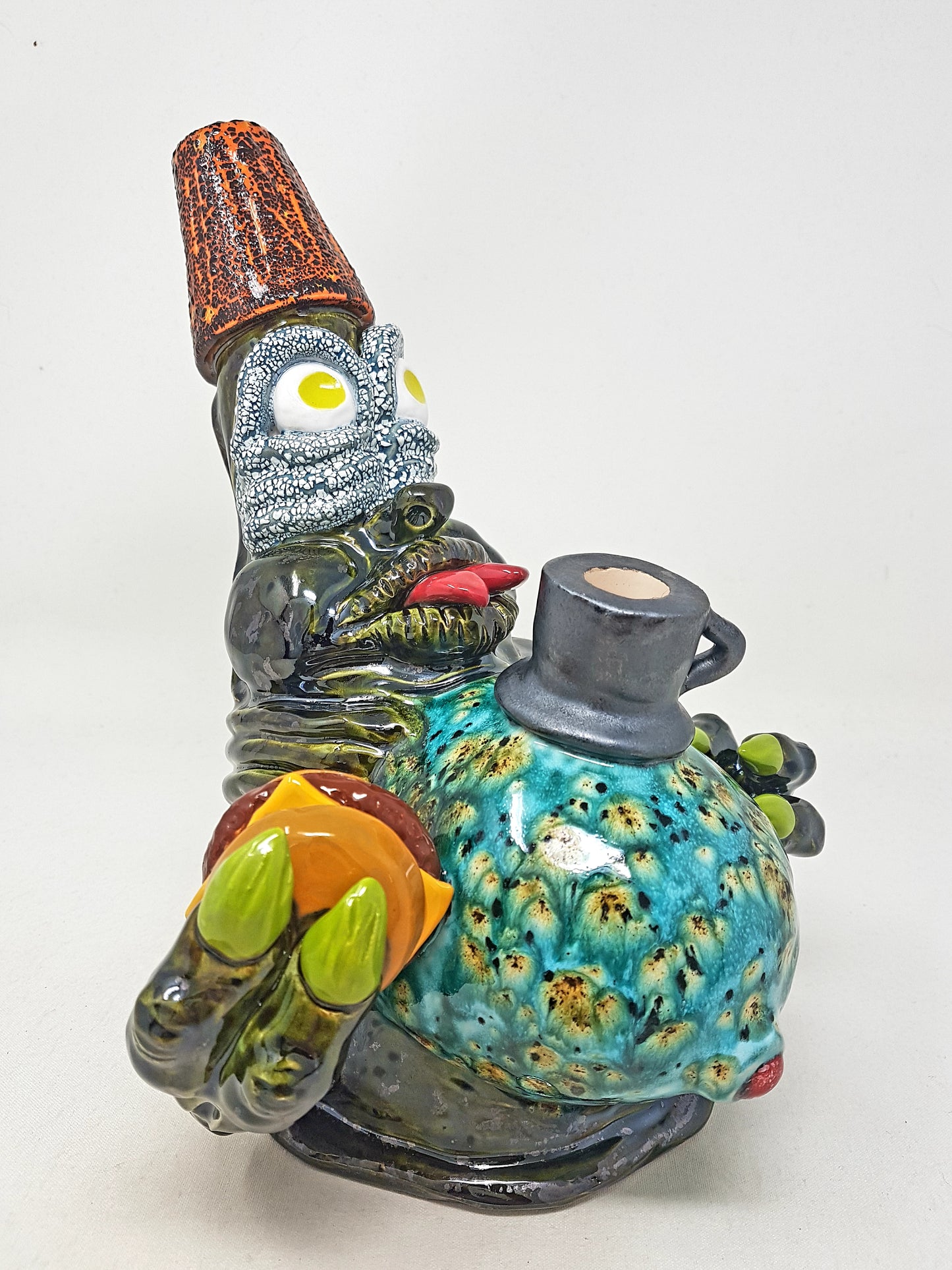 Ceramic water pipe "Smoking Ork" 