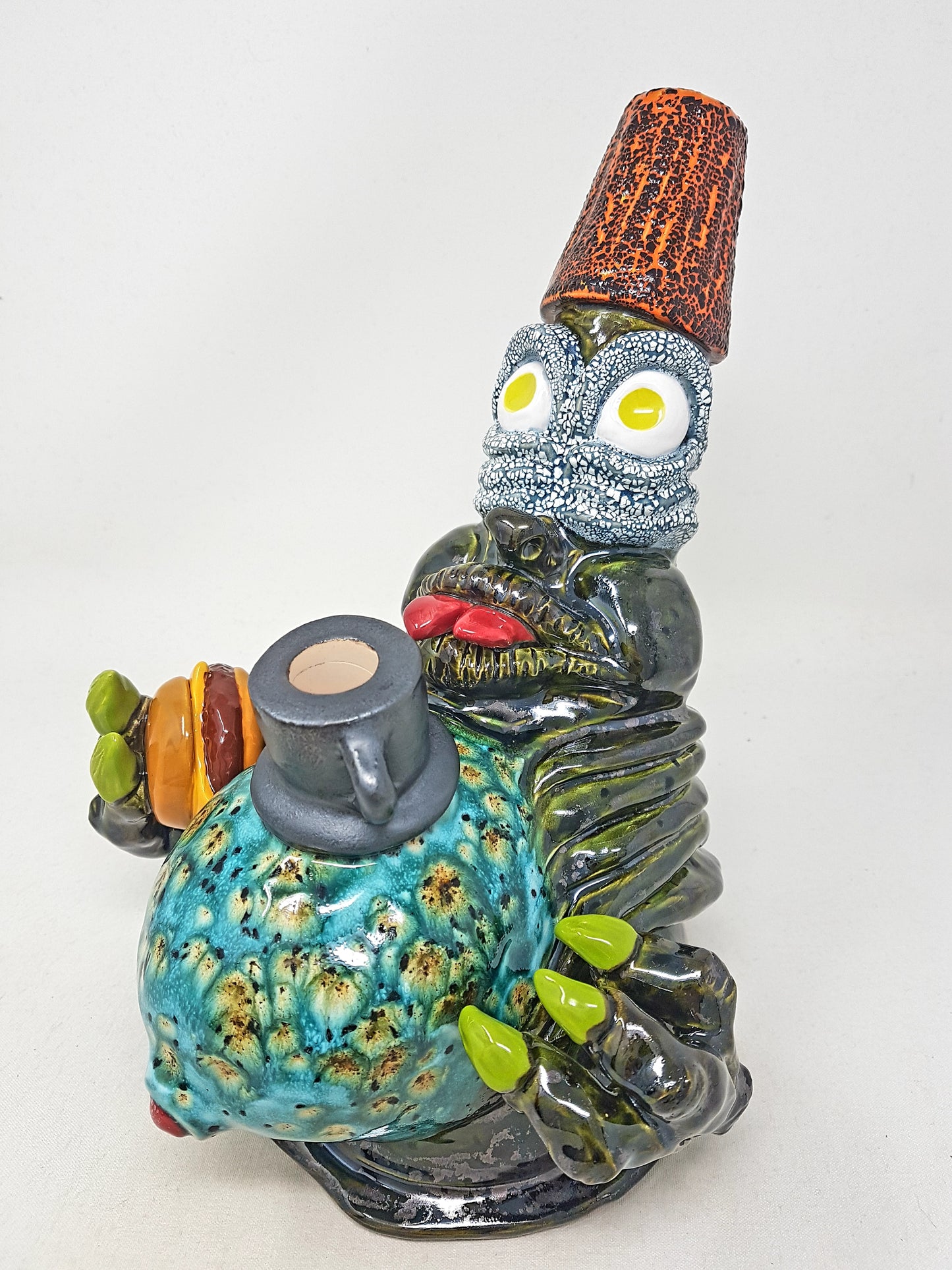 Ceramic water pipe "Smoking Ork" 