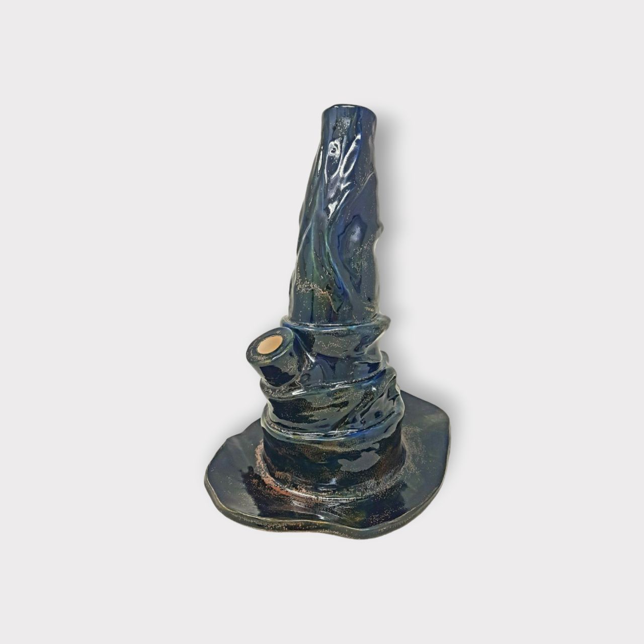 Jaxel's witch hat bong Universe Art Edition